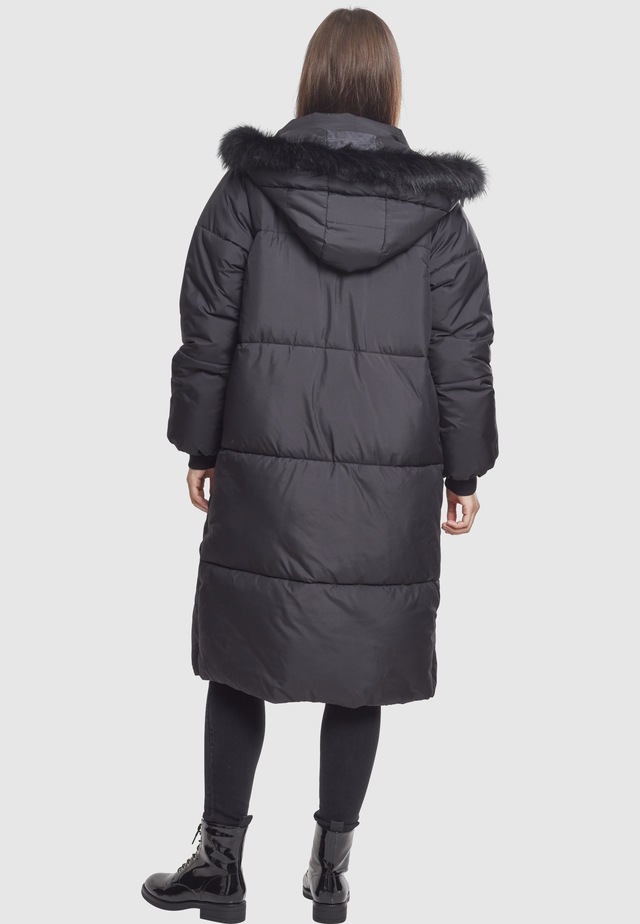 URBAN CLASSICS Winterjacke »Urban Classics Damen Ladies Oversize Faux Fur Puffer Coat« 1 Stk. tlg. mit Kapuze