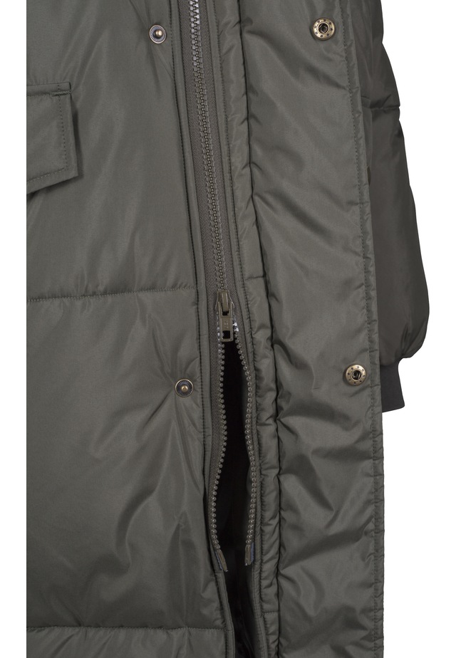 URBAN CLASSICS Winterjacke »Urban Classics Damen Ladies Oversize Faux Fur Puffer Coat« 1 Stk. tlg. mit Kapuze