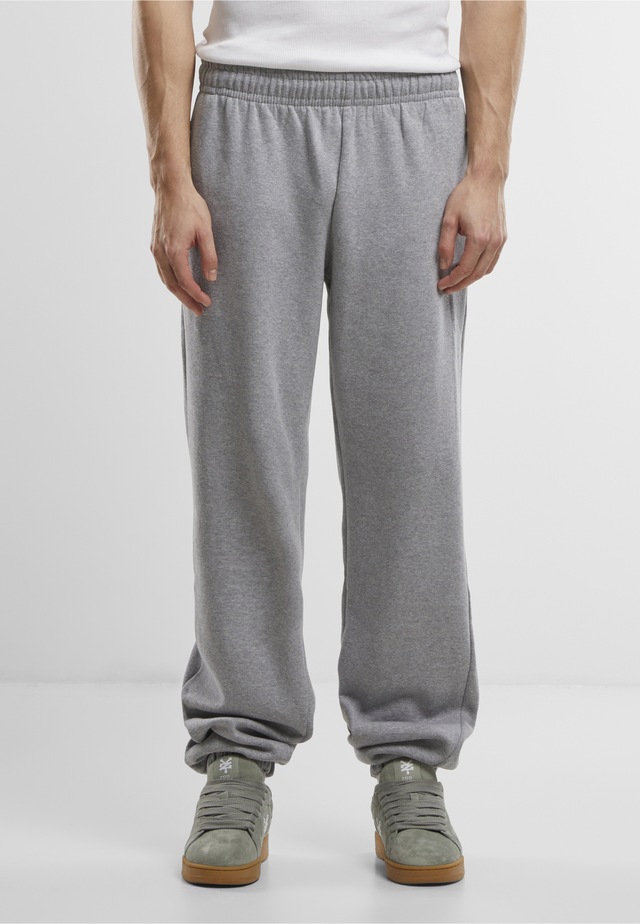 URBAN CLASSICS Jogginghose »Urban Classics Basic Loose Sweatpants«