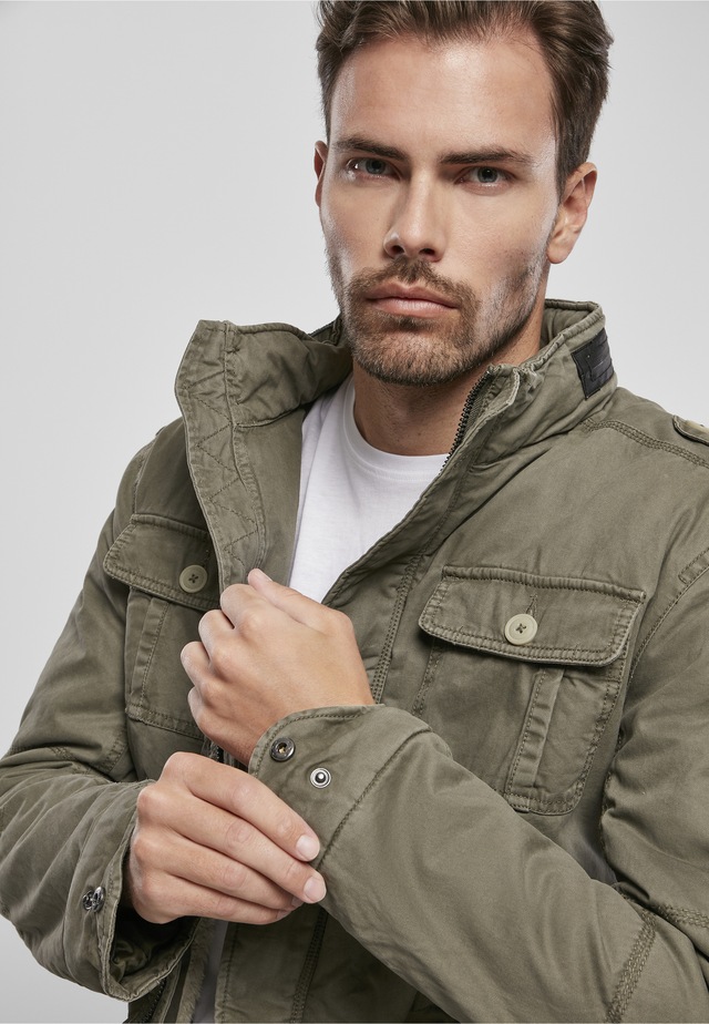 Brandit Allwetterjacke »Brandit Herren Britannia Winter Jacket« 1 Stk. tlg. ohne Kapuze
