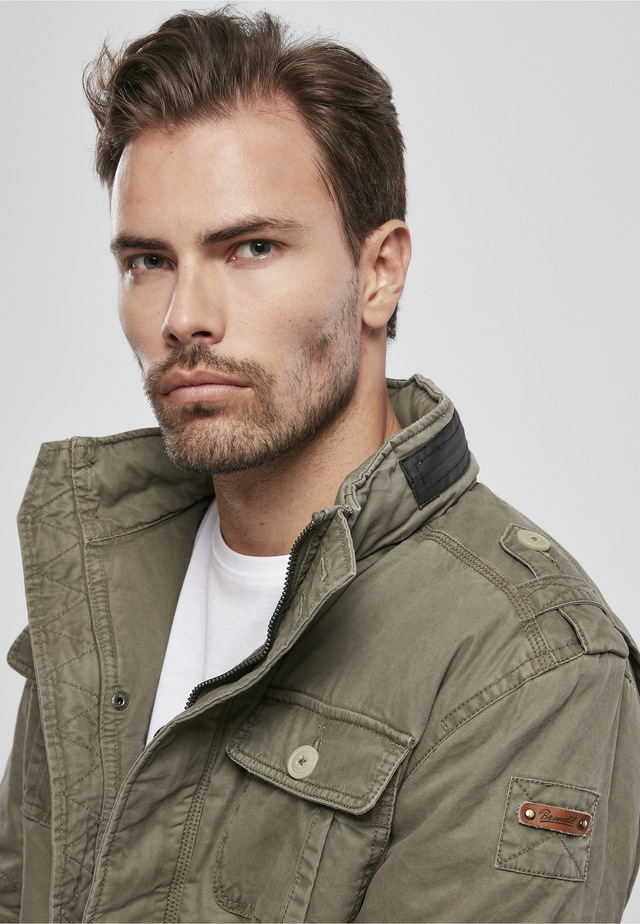 Brandit Allwetterjacke »Brandit Herren Britannia Winter Jacket« 1 Stk. tlg. ohne Kapuze