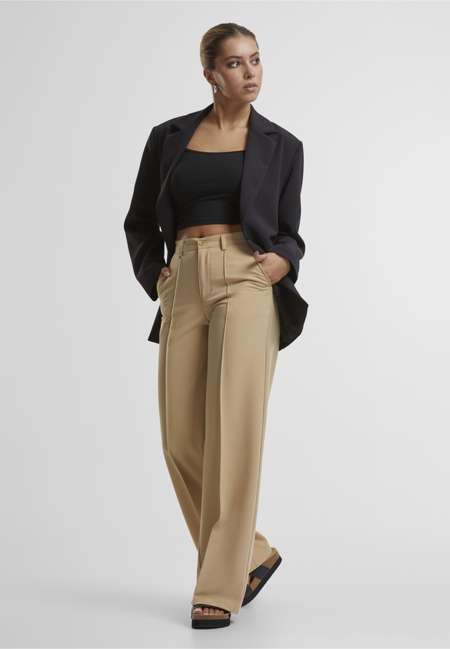 URBAN CLASSICS Stoffhose »Urban Classics Damen Ladies Wide Pleated Pants«
