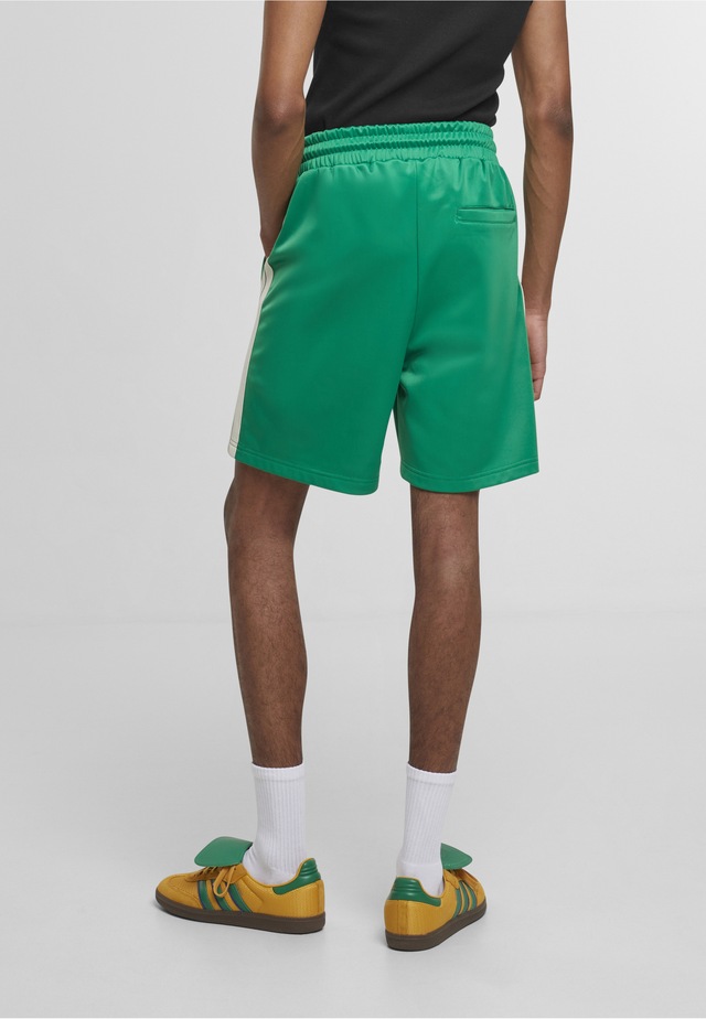 URBAN CLASSICS Shorts »Urban Classics Tennis Core Shorts«
