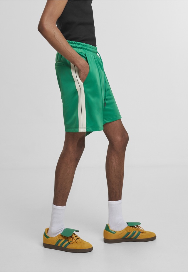 URBAN CLASSICS Shorts »Urban Classics Tennis Core Shorts«