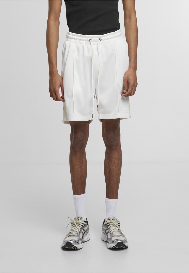 URBAN CLASSICS Shorts »Urban Classics Tennis Core Shorts«
