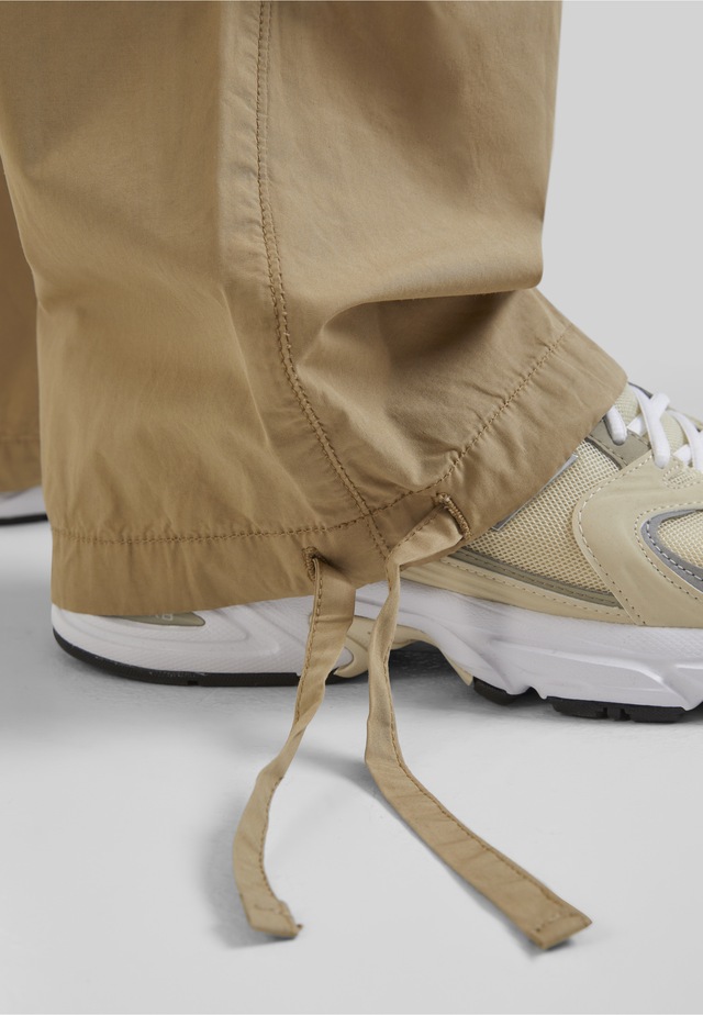 URBAN CLASSICS Stoffhose »Urban Classics Wide Poplin Pants«