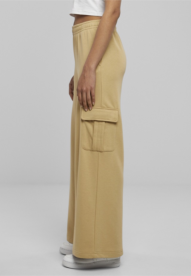 URBAN CLASSICS Sweathose »Urban Classics Damen Ladies Highwaist Wide Leg Cargo Terry Pants«
