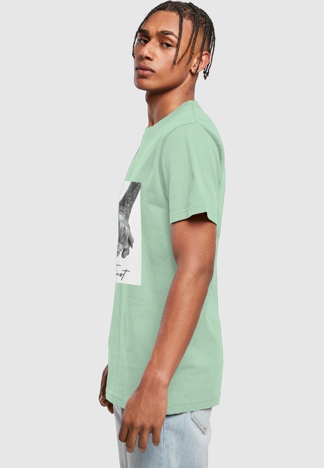 MisterTee Kurzarmshirt »MisterTee Herren Trust 2.0 Tee« 1 Stk.