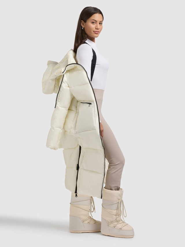 khujo Steppmantel »Tonia« Extralanger Damen Wintermantel mit Rucksack-Trägern