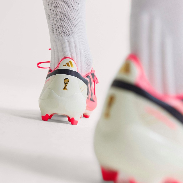 adidas Performance Fußballschuh »F50 HYPERFAST LEAGUE , FESTE BÖDEN« für Rasen und feste Böden, gespielt bei der Weltmeisterschaft 2026
