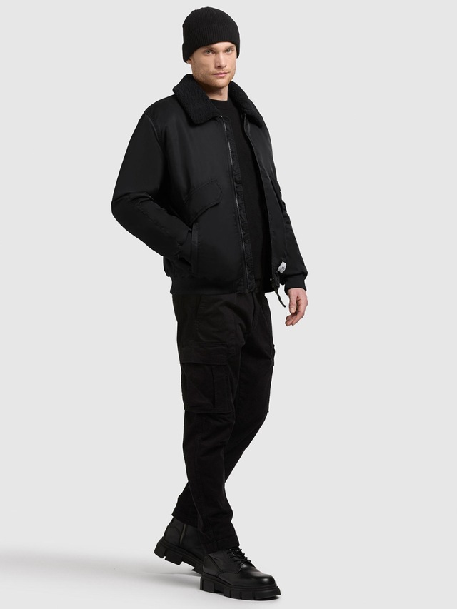 khujo Bomberjacke »Ground« ohne Kapuze Weite Herren Winterjacke mit abnehmbarem Kunstpelz-Besatz