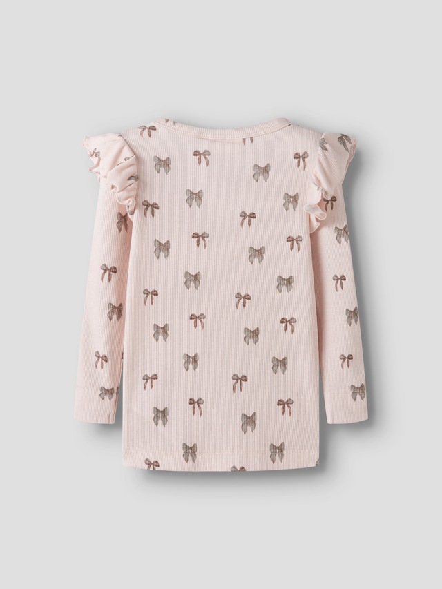 Lil' Atelier Langarmshirt »NMFGAVO EKO LS SLIM TOP LIL NOOS« mit Rüschen, weiche Jersey Rippqualität, Slim Fit
