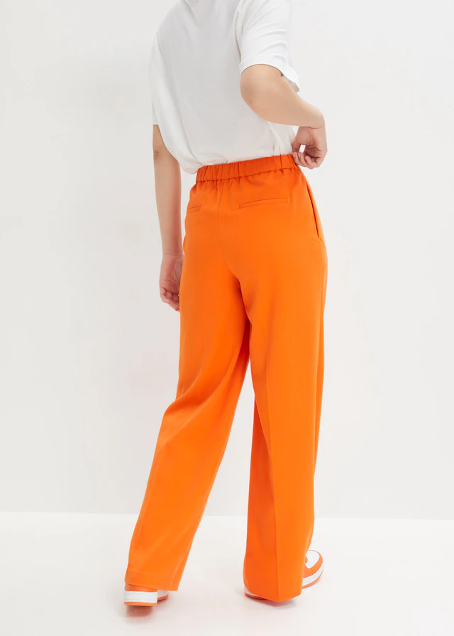 bonprix Bundfaltenhose »Bundfaltenhose« aus Polyester, Viskose und Elasthan, Loose Fit, festlicher Stil