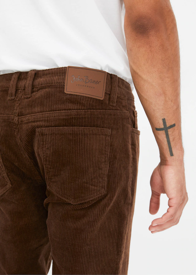 bonprix Cordhose »Regular Fit Stretch-Cordhose mit Komfortschnitt« aus Baumwolle und Elasthan, Regular Fit, Komfortschnitt