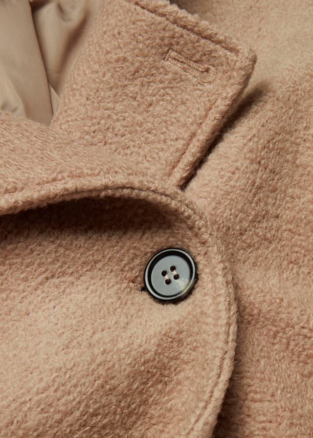 bonprix Cabanjacke mit Kapuze moderner Look, aus kuscheligem Bouclé-Material, mit Kapuze