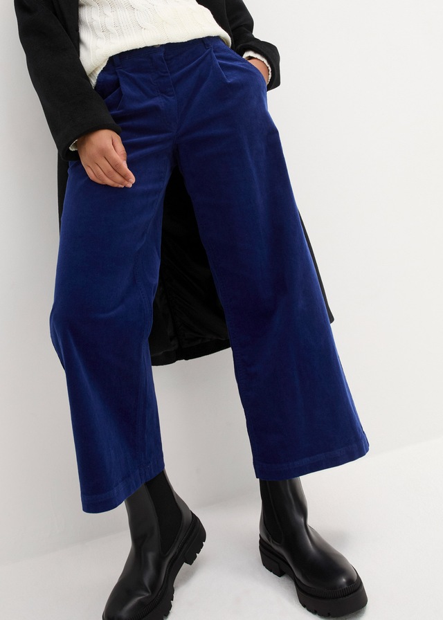 bonprix Cordhose »Weite Stretchcord-Culotte mit High-Waist-Bequembund, 7/8-Länge« Culotte aus Stretchcord, lockere Passform, hoher Bund, 7/8-Länge