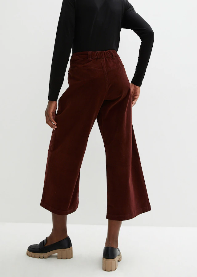 bonprix Cordhose »Weite Stretchcord-Culotte mit High-Waist-Bequembund, 7/8-Länge« Culotte aus Stretchcord, lockere Passform, hoher Bund, 7/8-Länge