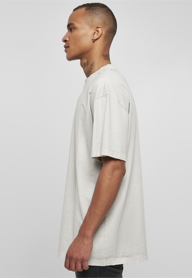 URBAN CLASSICS T-Shirt »Urban Classics Herren Oversized Distressed Tee« 1