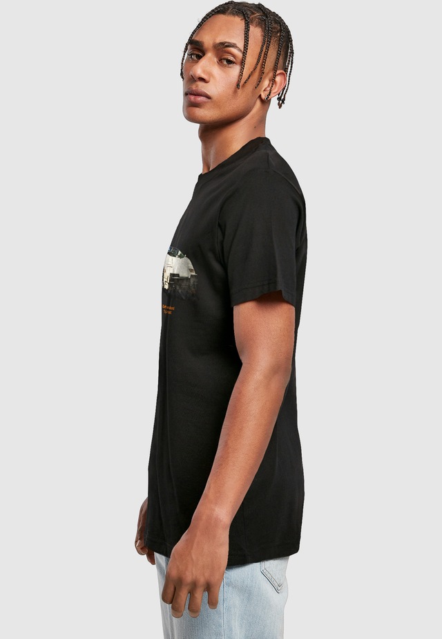 MisterTee T-Shirt »MisterTee Herren Weekend Wolf Tee« 1