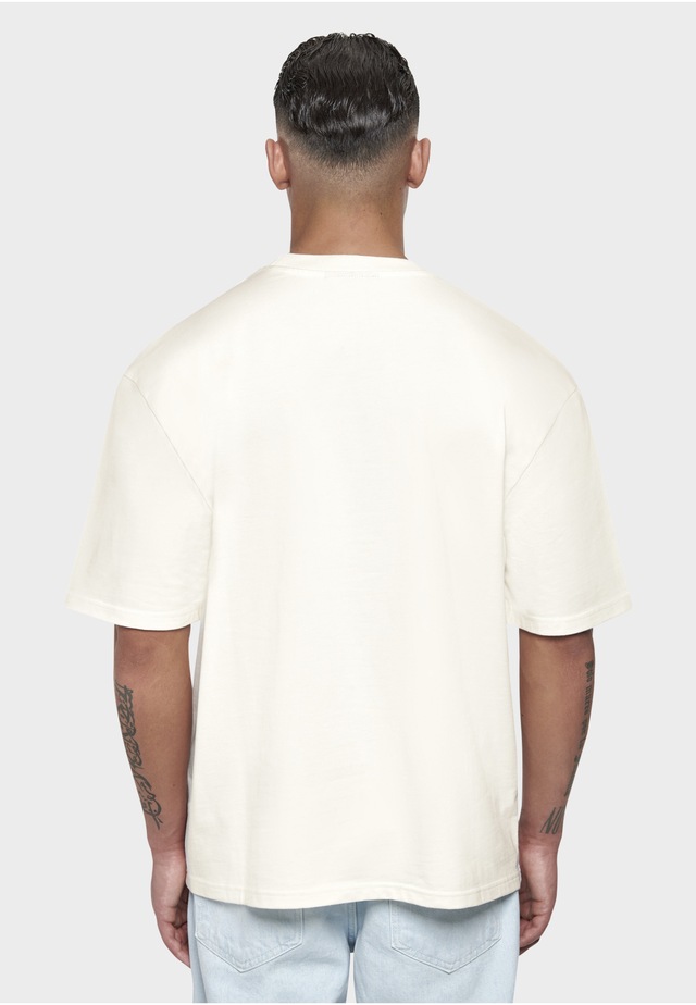 Dropsize T-Shirt »Dropsize Herren Heavy Oversize Metal Patch Basic T-Shirt« 1 Stk.