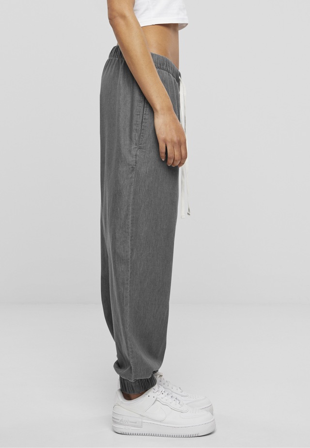 URBAN CLASSICS Jogginghose »Urban Classics Damen Ladies Light Denim Jogpants«
