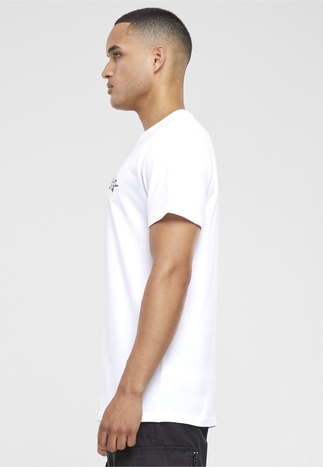 MisterTee T-Shirt »MisterTee Herren Penne Va Bene Tee EMB« 1 Stk.