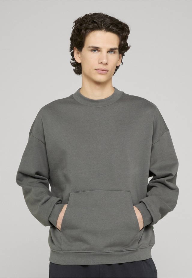 URBAN CLASSICS Sweater »Urban Classics Herren Boxy Pocket Crew« 1 Stk.