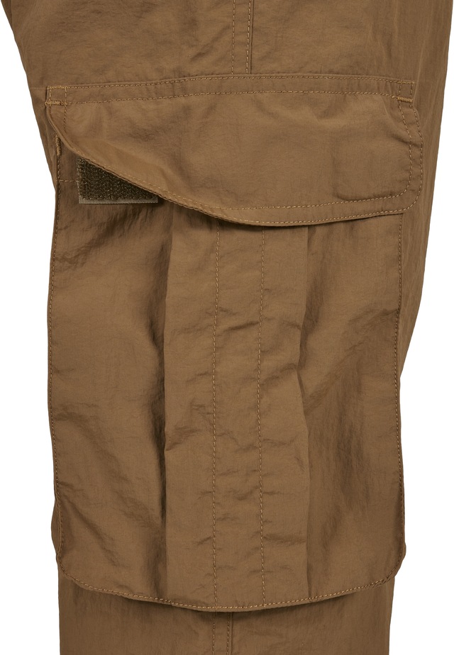 URBAN CLASSICS Schultertasche »Urban Classics Damen Ladies High Waist Crinkle Nylon Cargo Pants«