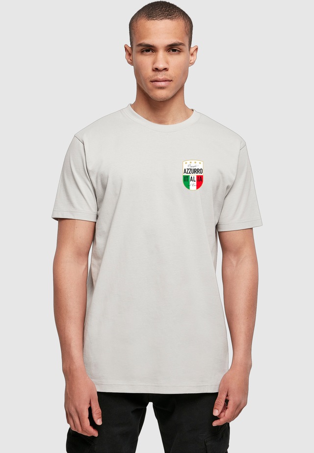 MisterTee T-Shirt »MisterTee Azurro Italia Crest Tee« 1 Stk.