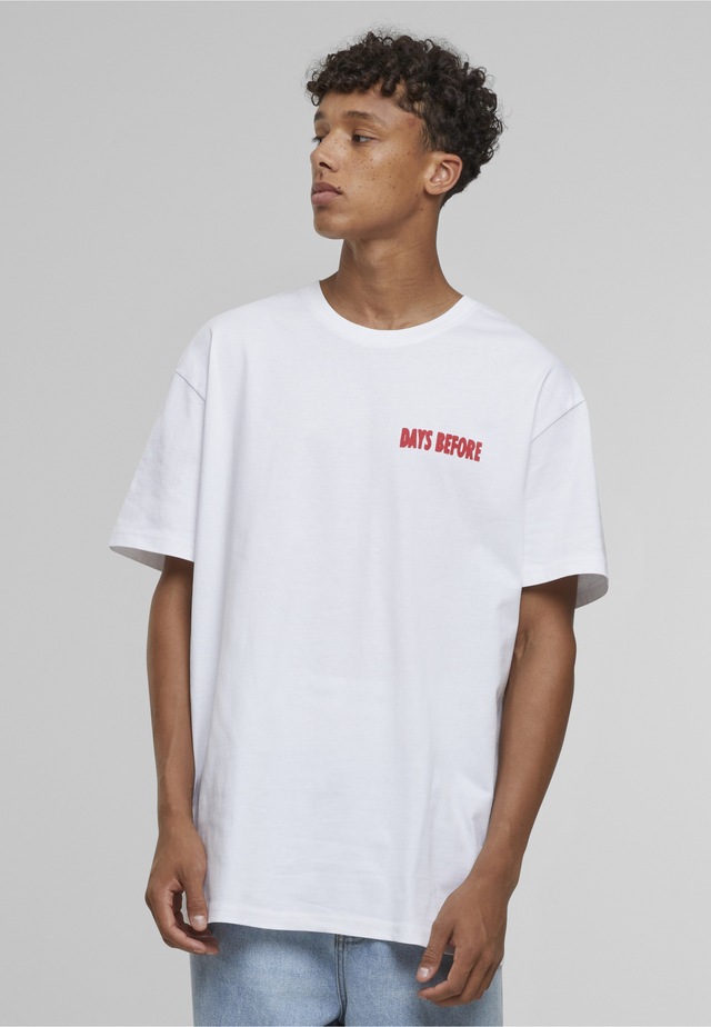 Upscale by Mister Tee T-Shirt »Upscale by Mister Tee Days Before Overize Tee« 1 Stk.