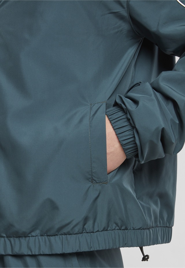 URBAN CLASSICS Trainingsjacke »Urban Classics Piped Panel Trackjacket« 1 Stk. tlg. ohne Kapuze