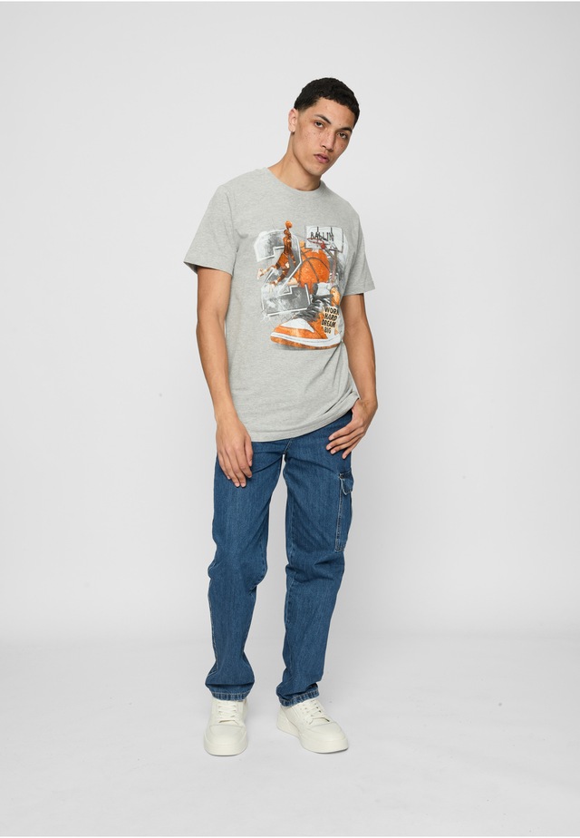 MisterTee Kurzarmshirt »MisterTee Herren Vintage Ballin Tee« 1 Stk.