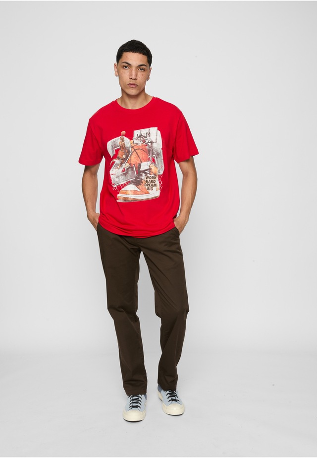 MisterTee Kurzarmshirt »MisterTee Herren Vintage Ballin Tee« 1 Stk.