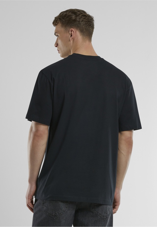 URBAN CLASSICS T-Shirt »Urban Classics UC College Logo Tall Tee« 1 Stk.