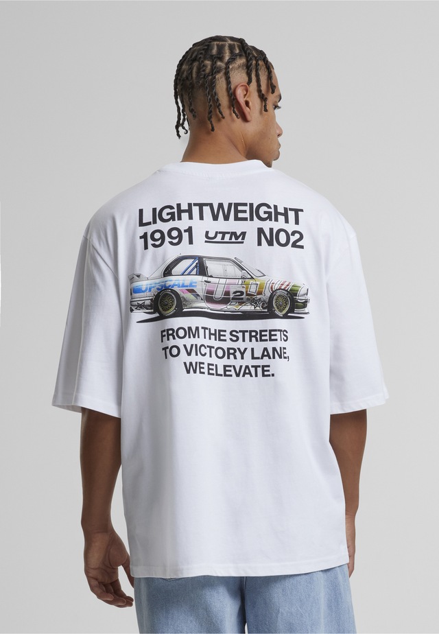 Upscale by Mister Tee T-Shirt »Upscale by Mister Tee Motorsport Heavy Oversize Sleeve Tee« 1 Stk.