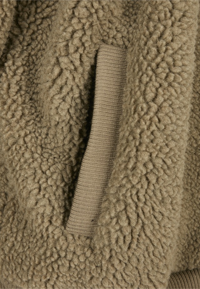 URBAN CLASSICS Winterjacke »Urban Classics Herren Boxy Sherpa Jacket« 1 Stk. tlg. ohne Kapuze