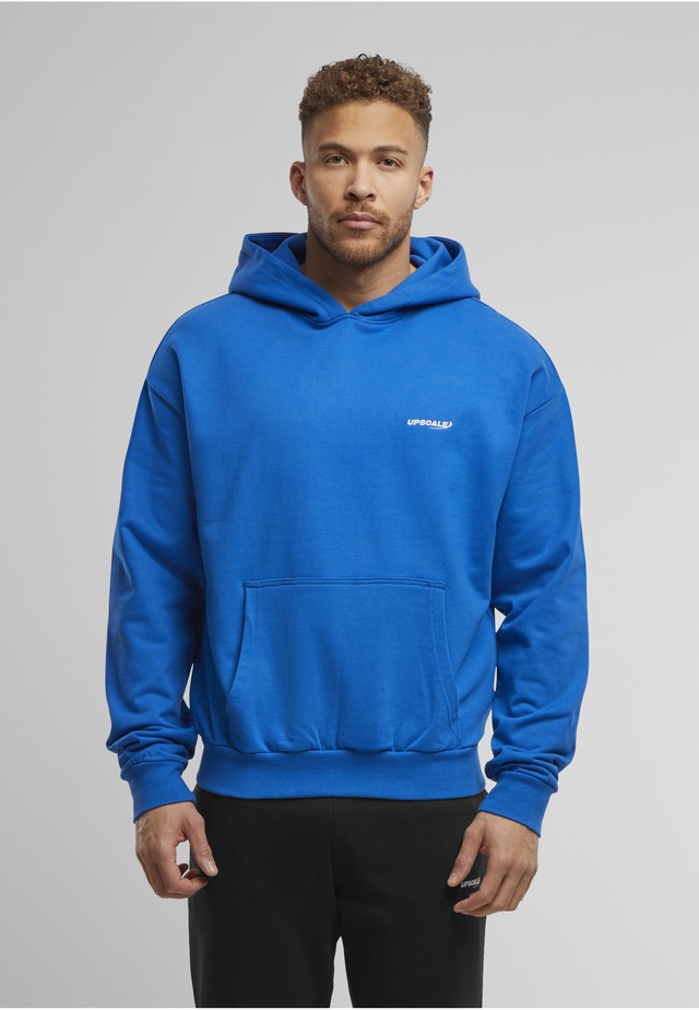 Upscale by Mister Tee Kapuzenpullover »Upscale by Mister Tee Upscale Core EMB Oversize Hoody« 1 Stk.