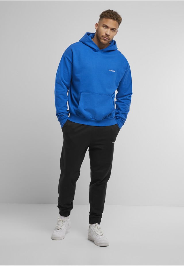 Upscale by Mister Tee Kapuzenpullover »Upscale by Mister Tee Upscale Core EMB Oversize Hoody« 1 Stk.