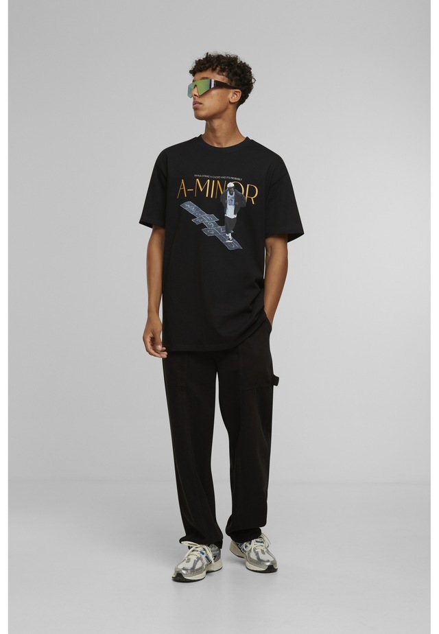 Upscale by Mister Tee T-Shirt »Upscale by Mister Tee A-Minor Oversize Tee« 1 Stk.