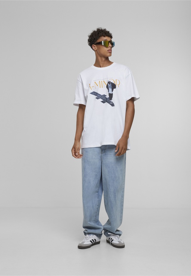 Upscale by Mister Tee T-Shirt »Upscale by Mister Tee A-Minor Oversize Tee« 1 Stk.