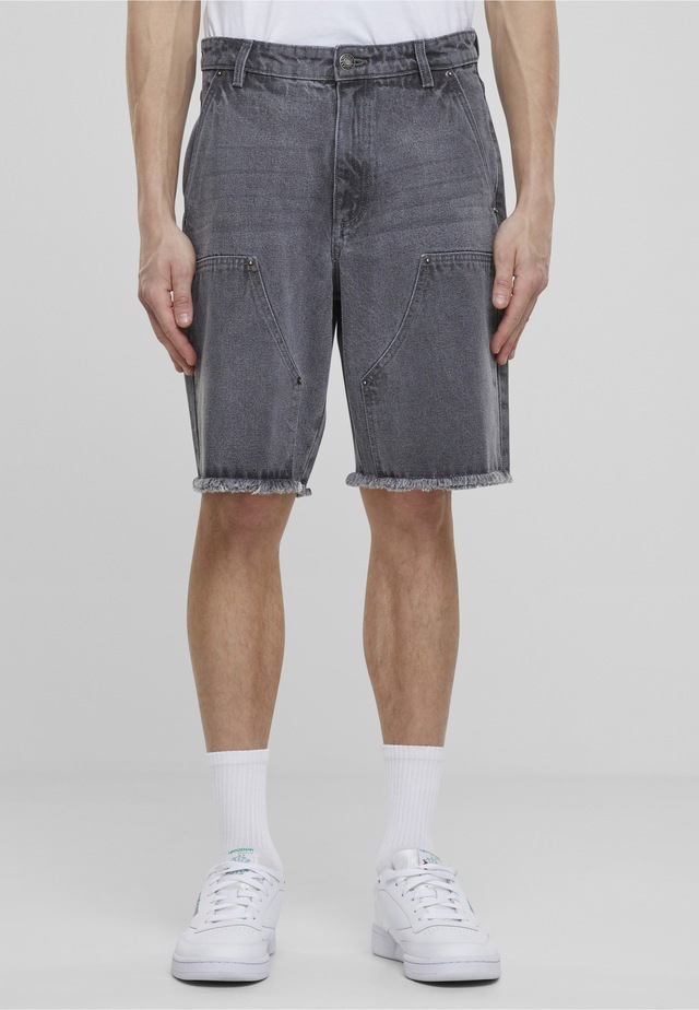 URBAN CLASSICS Shorts »Urban Classics Open Edge Two Knee Denim Shorts«