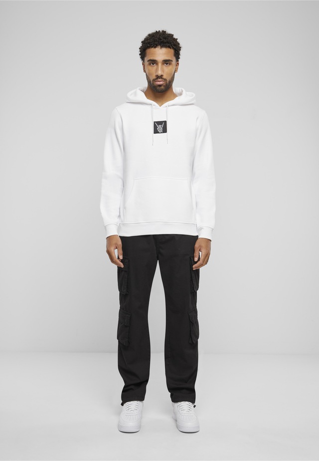 MisterTee Kapuzenpullover »MisterTee Herren Skelett Patch Hoody« 1 Stk.