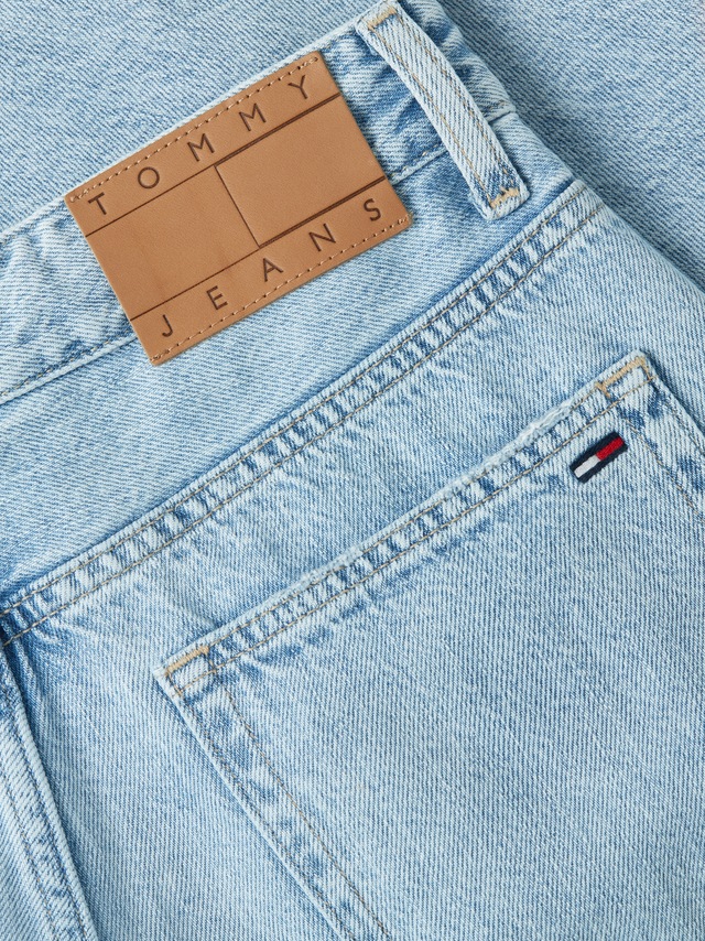 Tommy Jeans Mom-Jeans »MOM JEAN UH TPR RW« Ultra High Waist, Tapered Fit