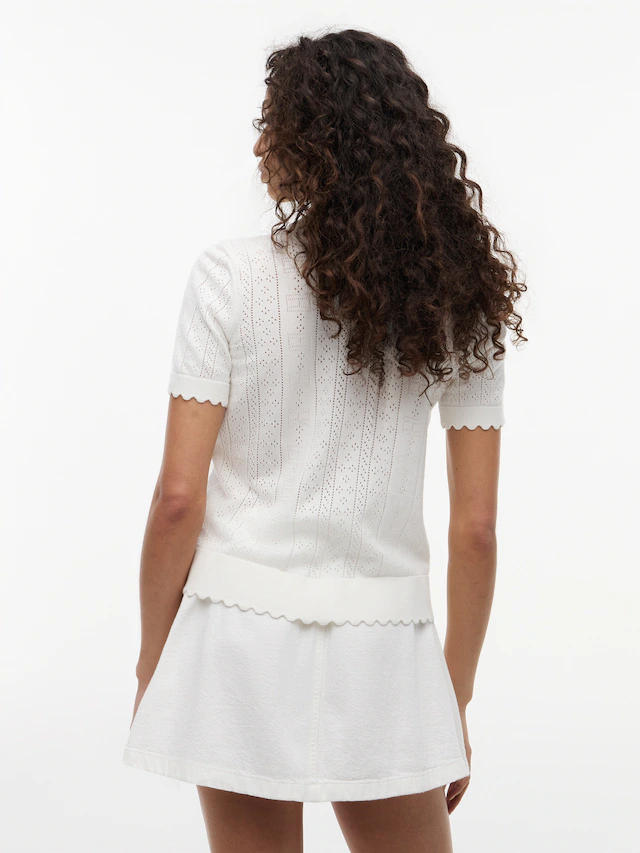 Tommy Jeans Kurzarmpullover »TJW POINTELLE POLO SWEATER« Viskosemischung, Pointelle Strickmuster, gewellte Säume