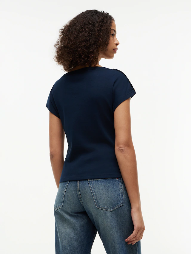 Tommy Hilfiger Kurzarmshirt »GOLD BTN CAP-SLV BOAT-NK TEE« Baumwolle, mit goldfarbenen Knöpfen