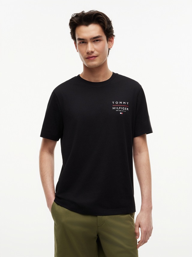 Tommy Hilfiger T-Shirt »BRAND LOVE LEFT CHEST RWB TEE« regular fit, Rundhals