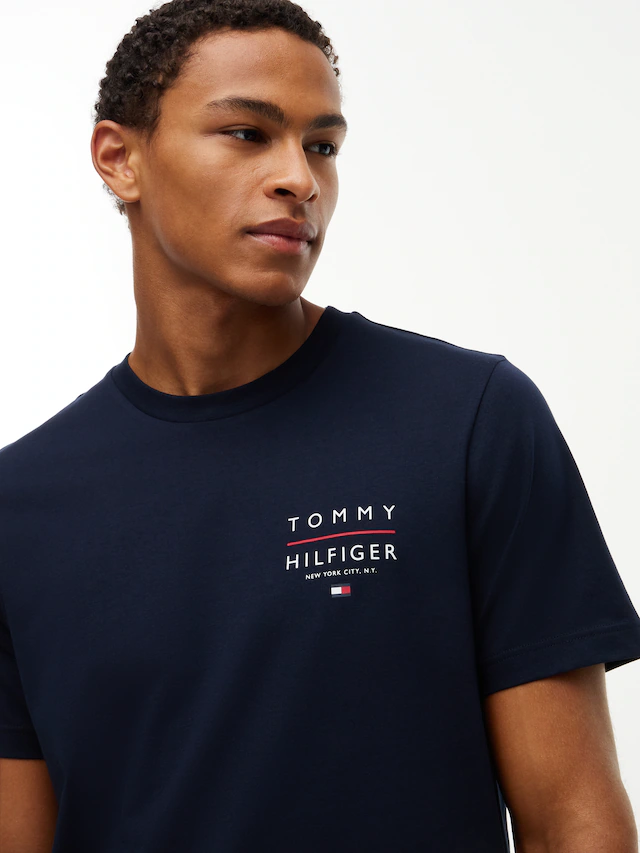 Tommy Hilfiger T-Shirt »BRAND LOVE LEFT CHEST RWB TEE« regular fit, Rundhals