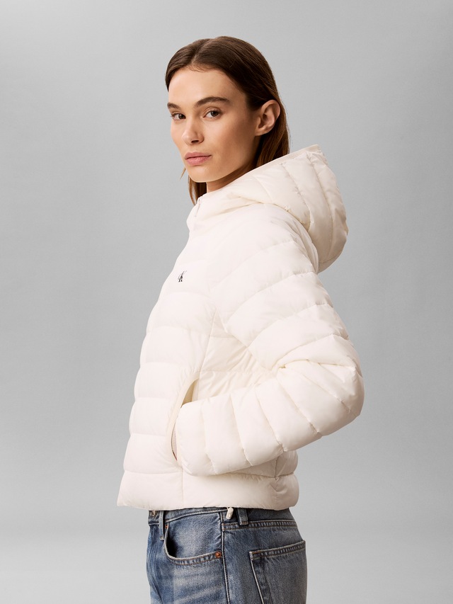 Calvin Klein Jeans Steppjacke »ULW SHORT CK PACKABLE PUFFER JAC« mit Kapuze in kurzer Passform