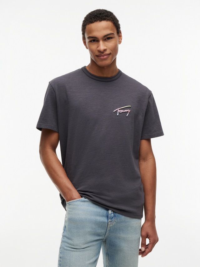 Tommy Jeans T-Shirt »TJM RELAXED NOVELTY« relaxed Fit mit strukturierter Rückengrafik