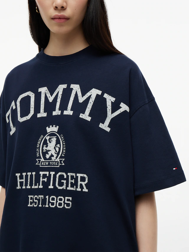 Tommy Hilfiger Kurzarmshirt »VARSITY CREST RLX SS T-SHIRT« Baumwolle, relaxed fit, Logoprint